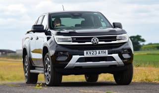 Volkswagen Amarok - front cornering